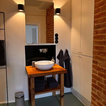 Loewenhaus *